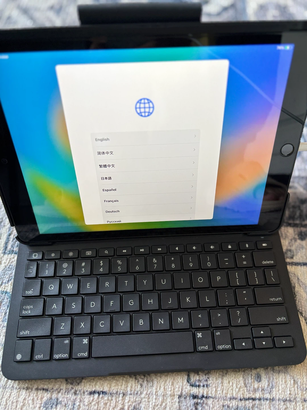 Apple iPad with Logitech Keyboard Case - photo 2