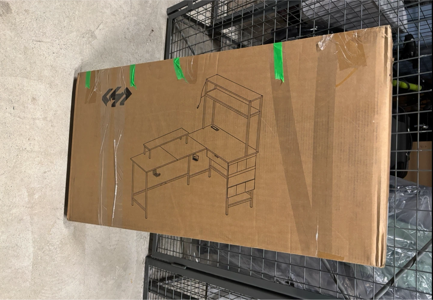 Computer / Gaming Desk – Like New