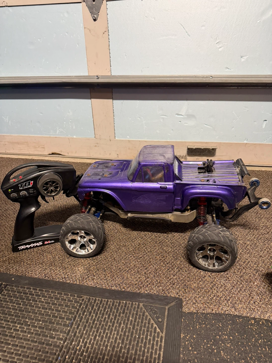 Traxxas hoss 4x4 VXL brushless