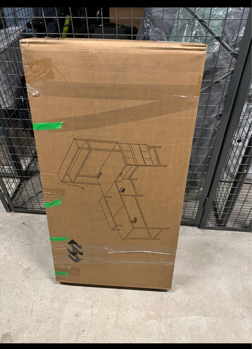 Computer / Gaming Desk – Like New - photo 2