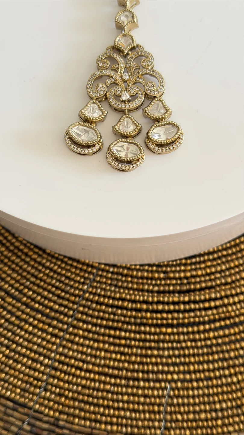 Gold-tone moissanite Maang Tikka Head Accessory - photo 3