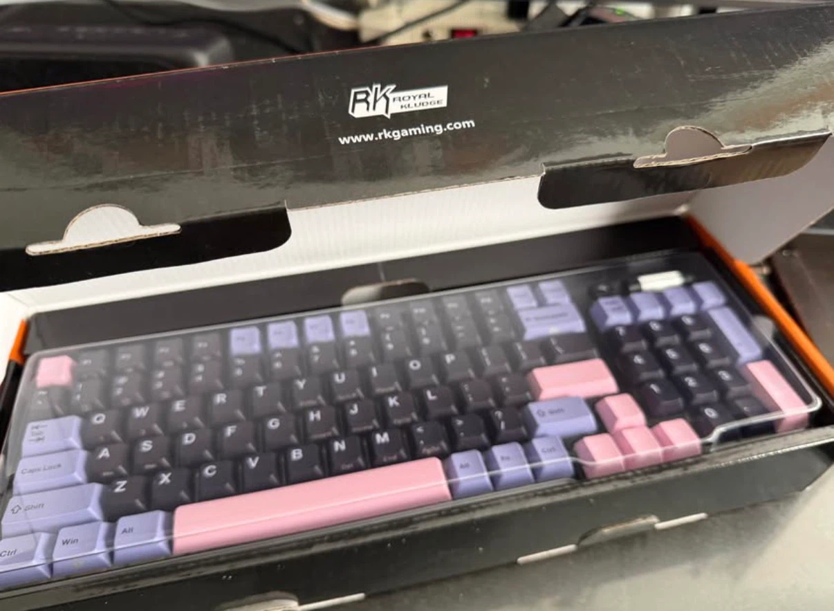 Royal Kludge RK96 Mechanical Keyboard - photo 2
