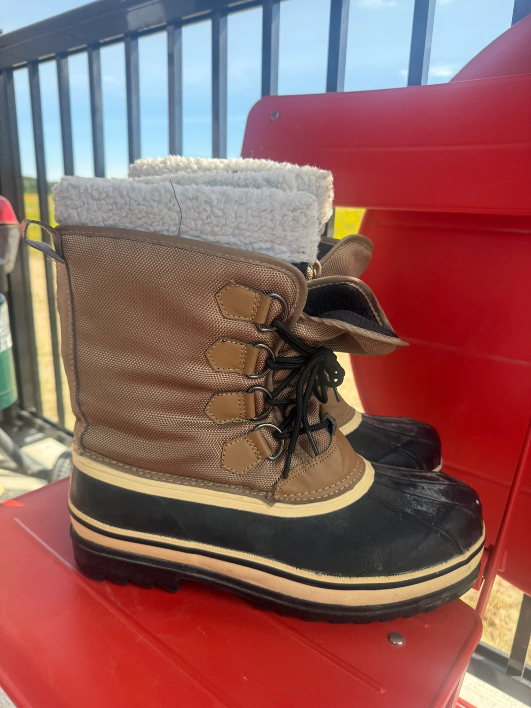 Winter boots size 10