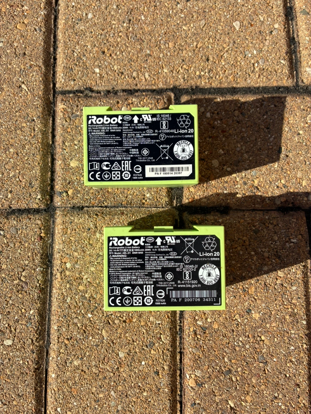 2 iRobot Roomba Rechargeable Batteries ABL-01