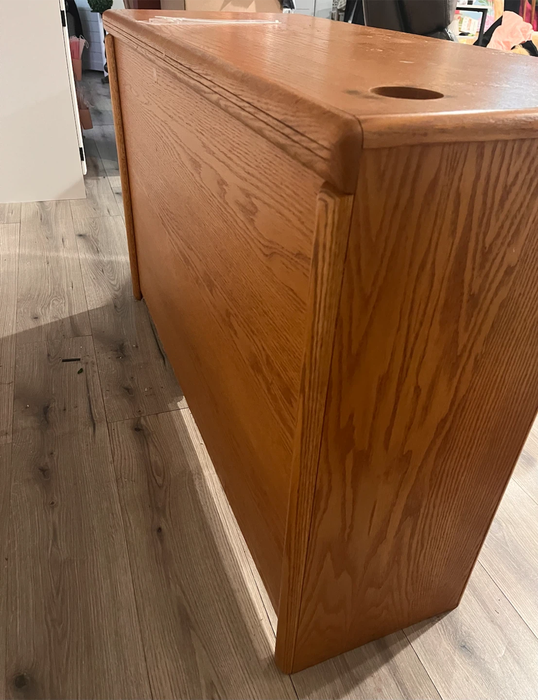 Wooden computer desk with pull-out keyboard tray - photo 4