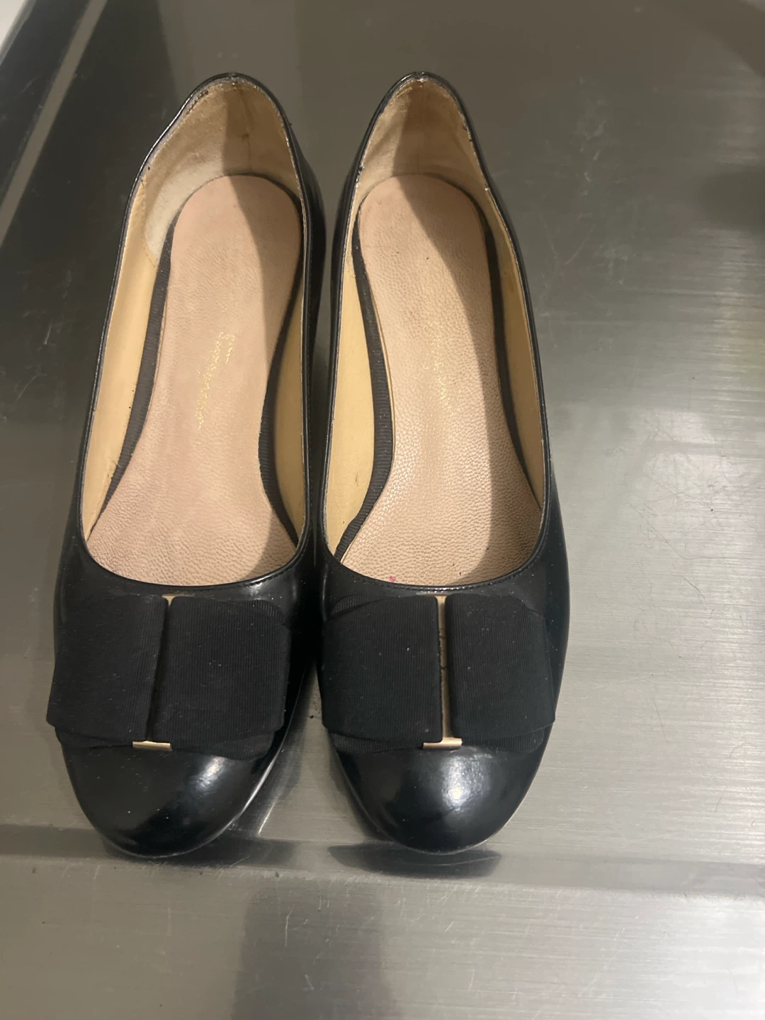 Salvatore Ferragamo Vara Bow Black Pumps