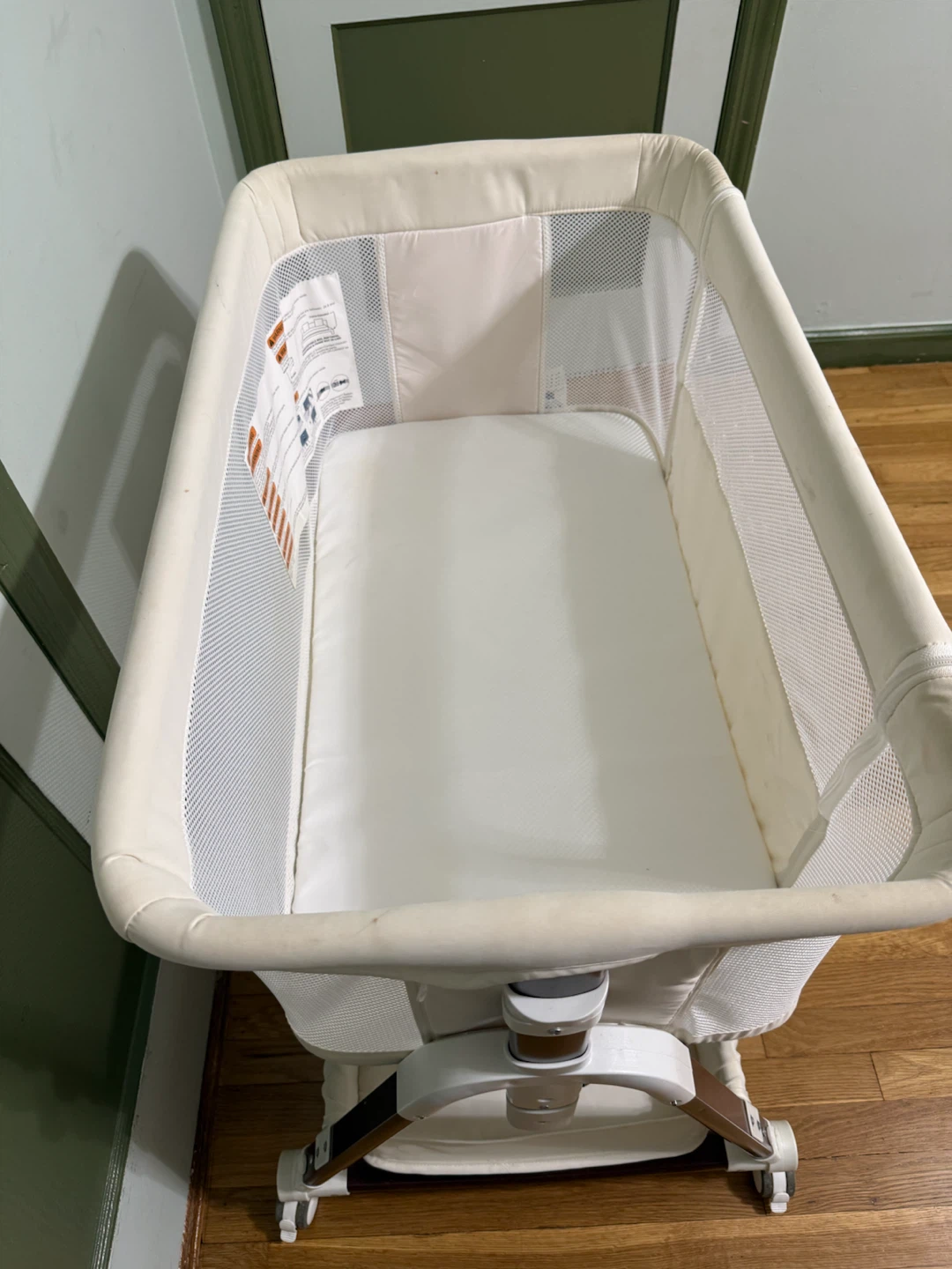 Baby Bedside Bassinet - photo 3