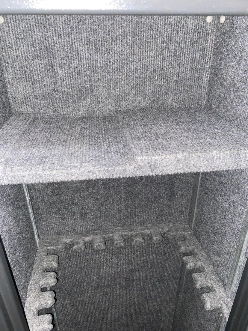 Brinks Electronic gun safe - photo 3