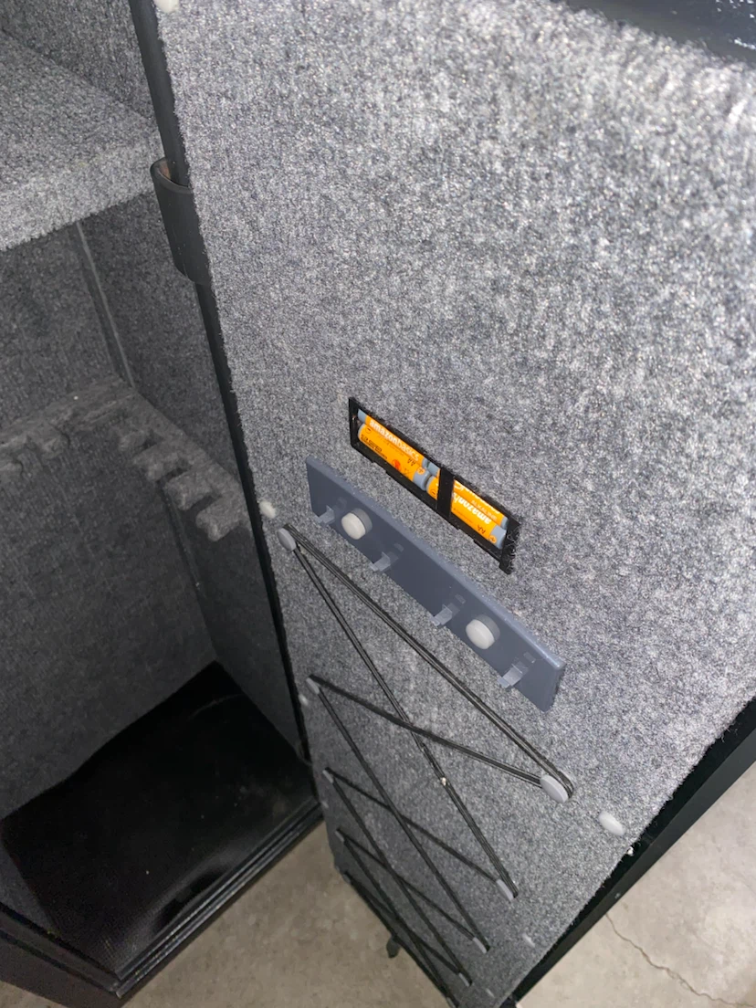 Brinks Electronic gun safe - photo 4