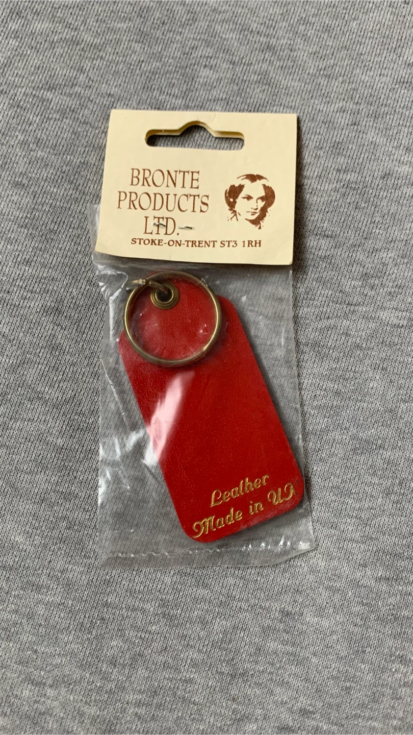Vintage Newfoundland Tartan Leather Keychain - photo 2