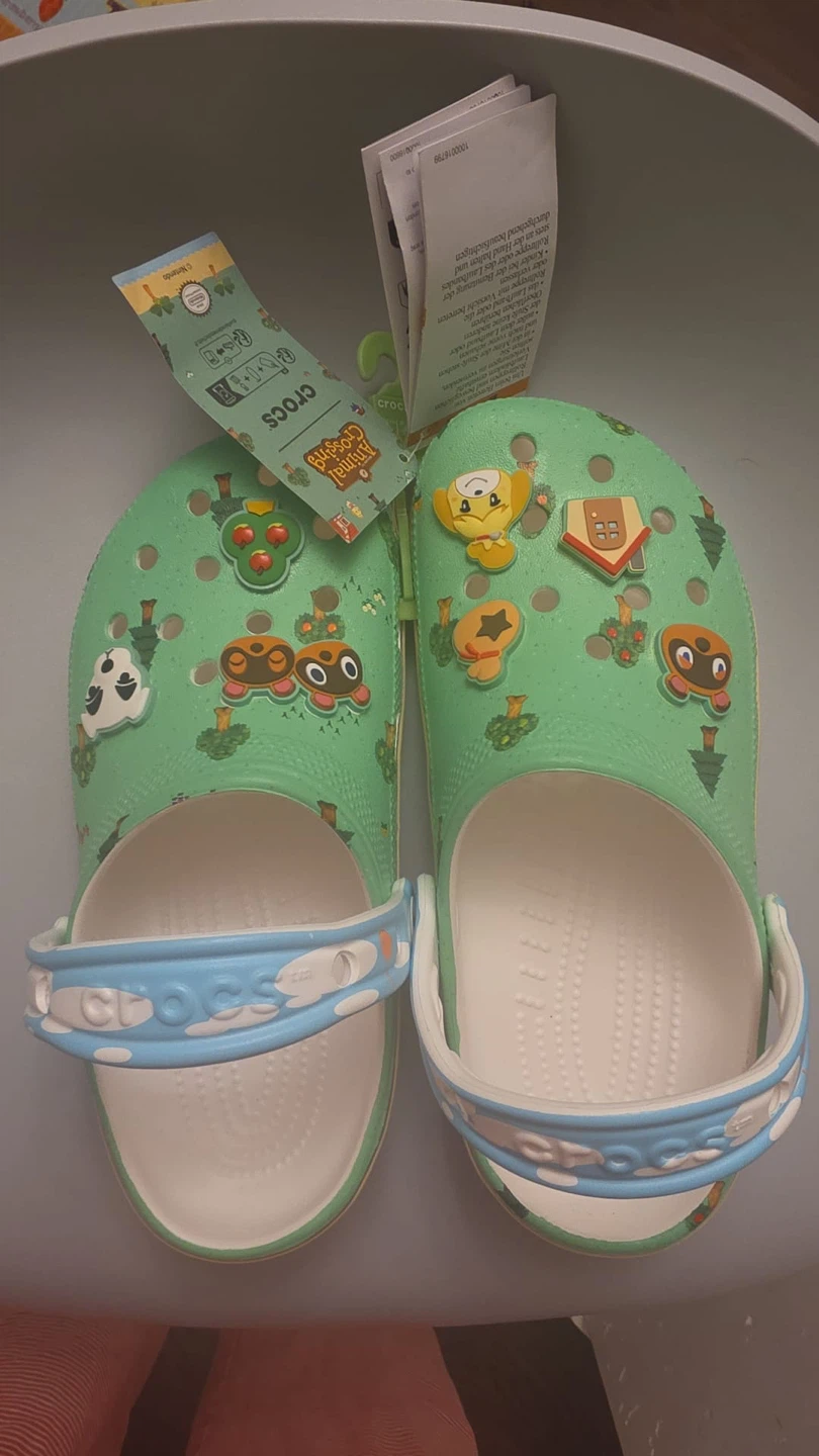 Crocs Animal Crossing Classic Clog Kids J3