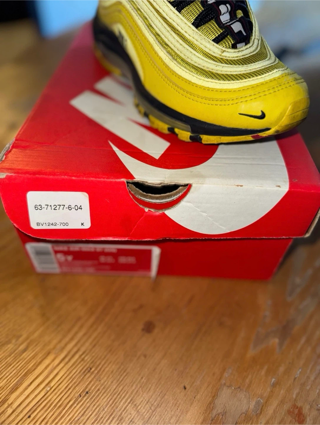Nike Air Max 97 Yellow/Black Size 5Y - photo 4