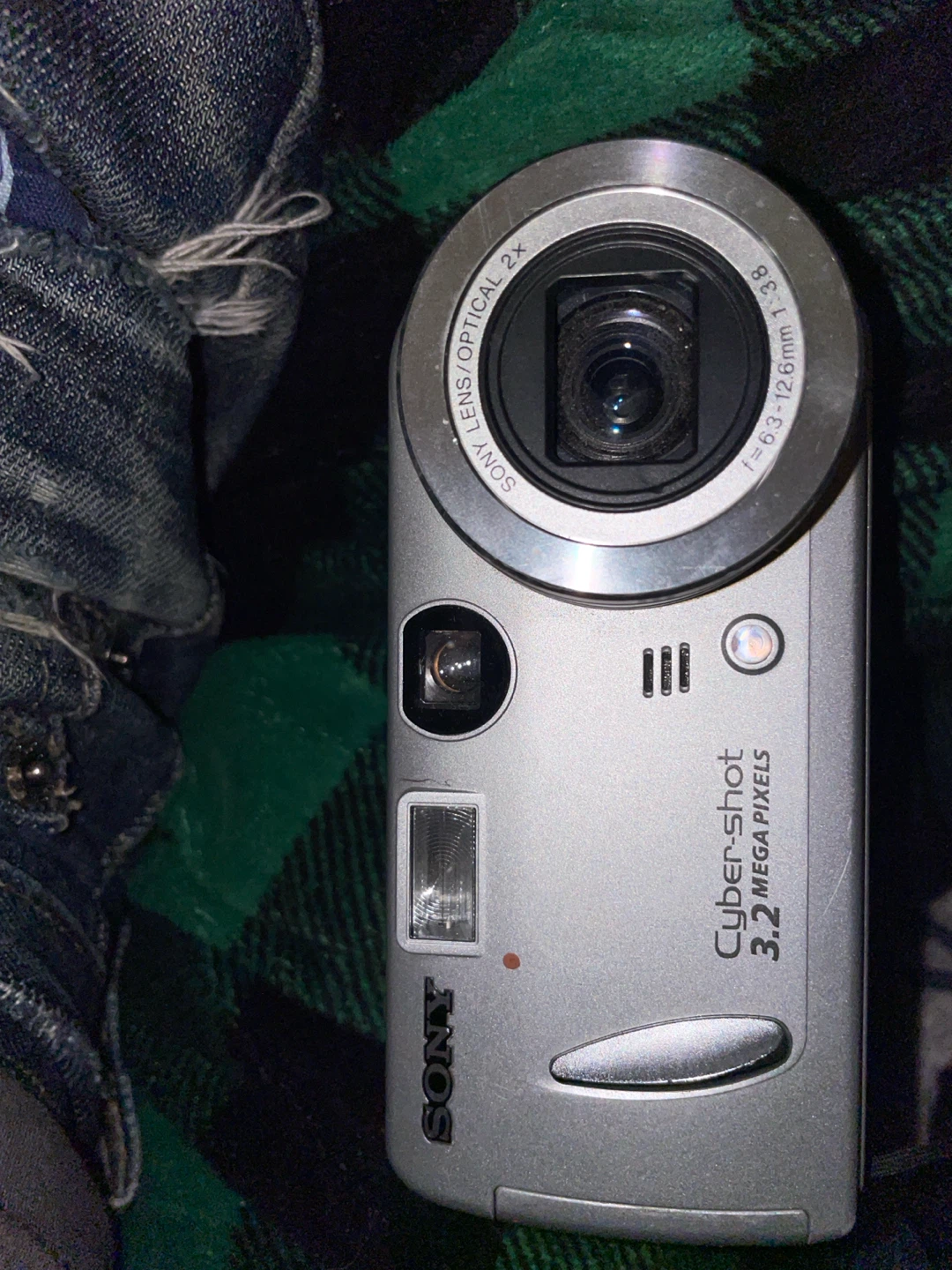 Sony Cyber-shot DSC-P52 Digital Camera - photo 3