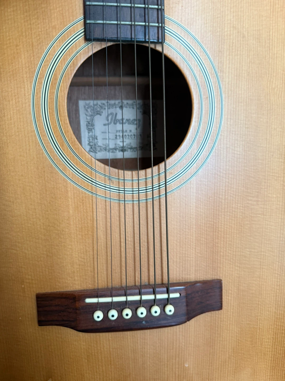 Left-handed Ibanez acoustic + wall hanger - photo 3