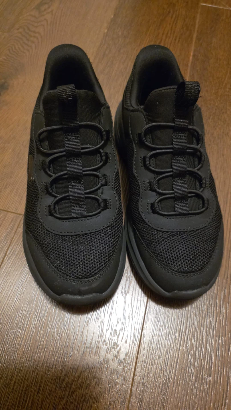 Skechers Memory Foam Sneakers Black Size 2.5