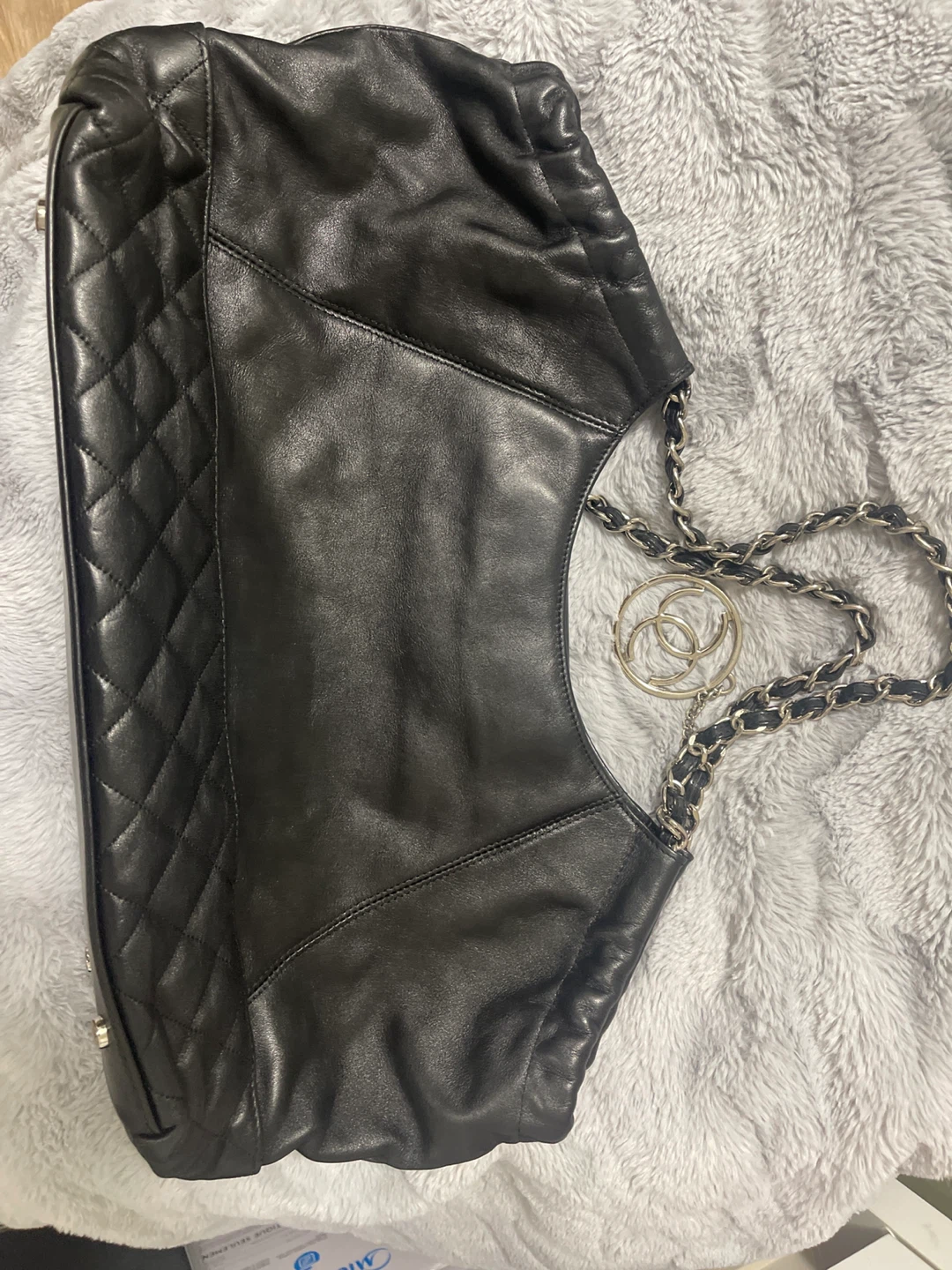 Chanel Black Quilted Leather Handbag - photo 3