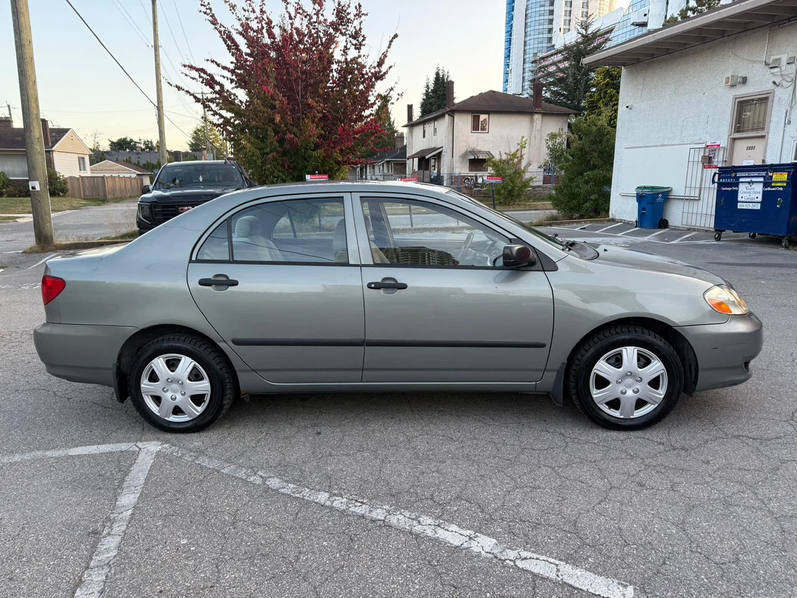 2004 Toyota Corolla - photo 3