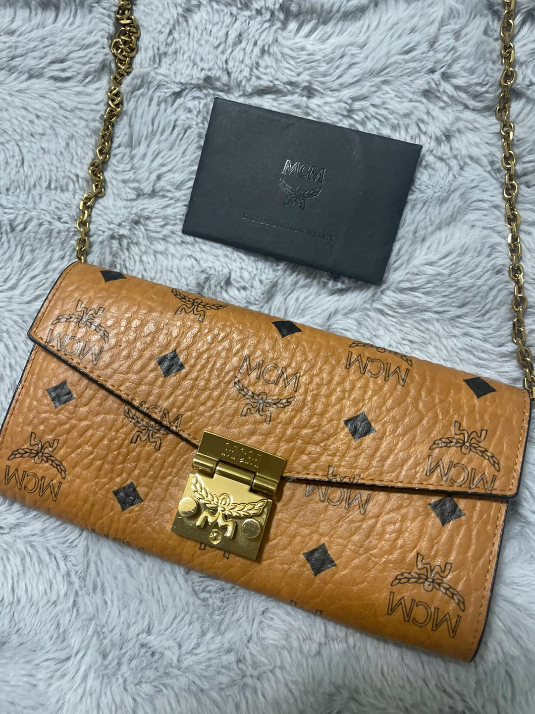 MCM Visetos Chain Wallet