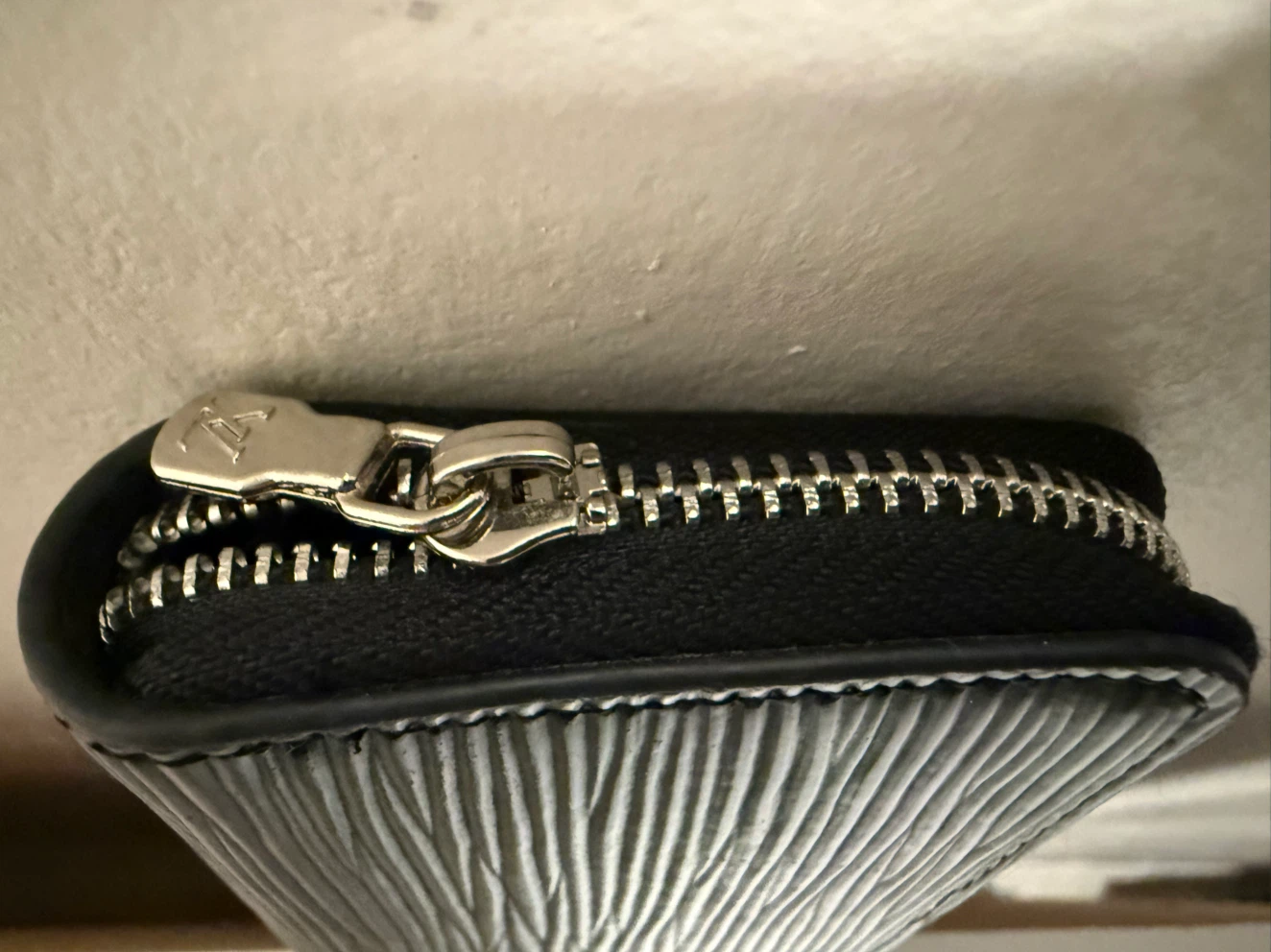 Black zip coin wallet - photo 3