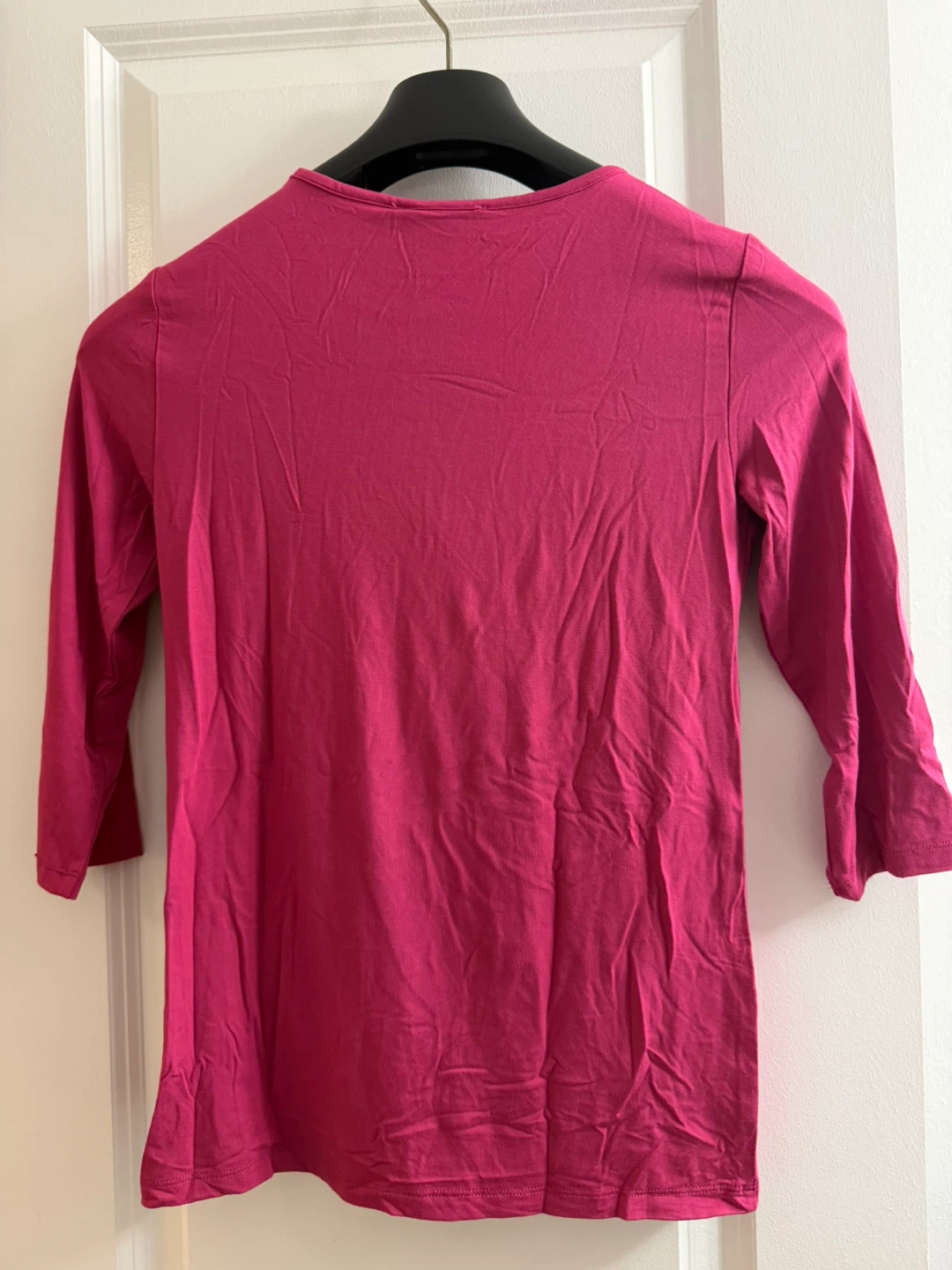 Naya's pink long-sleeve top - photo 2