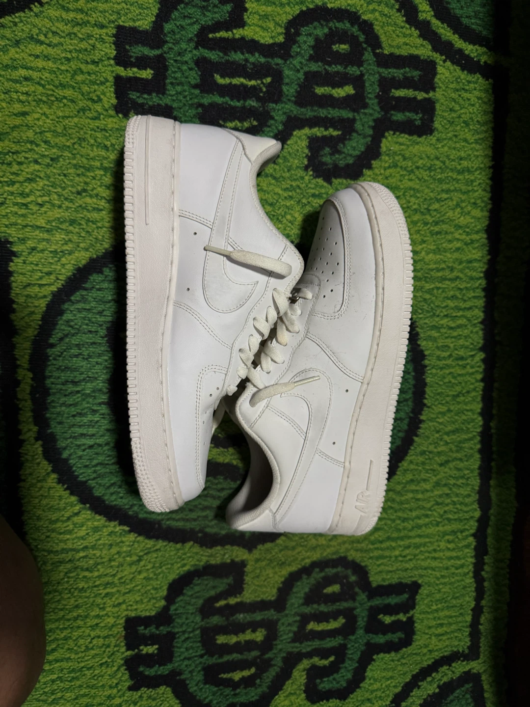 Nike Air Force 1 White Size 10.5 - photo 2