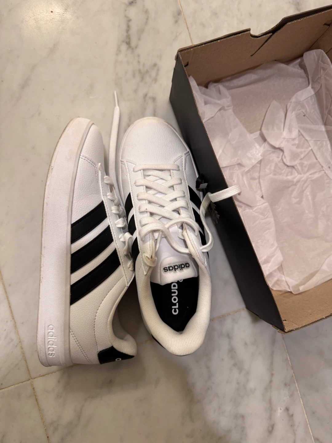 Adidas Cloudfoam White and Black Sneakers - photo 2