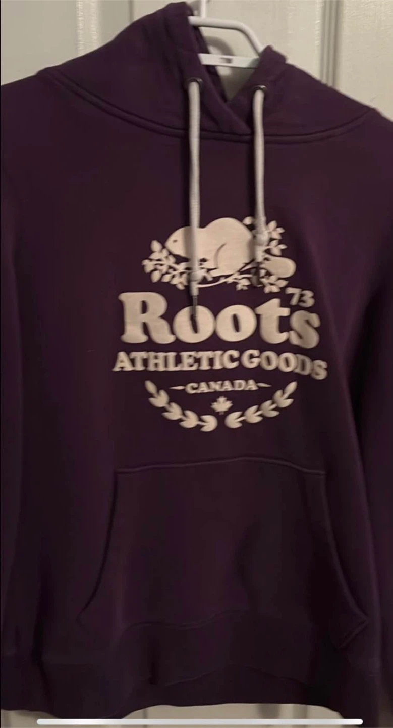 Women roots hoodie size small purple