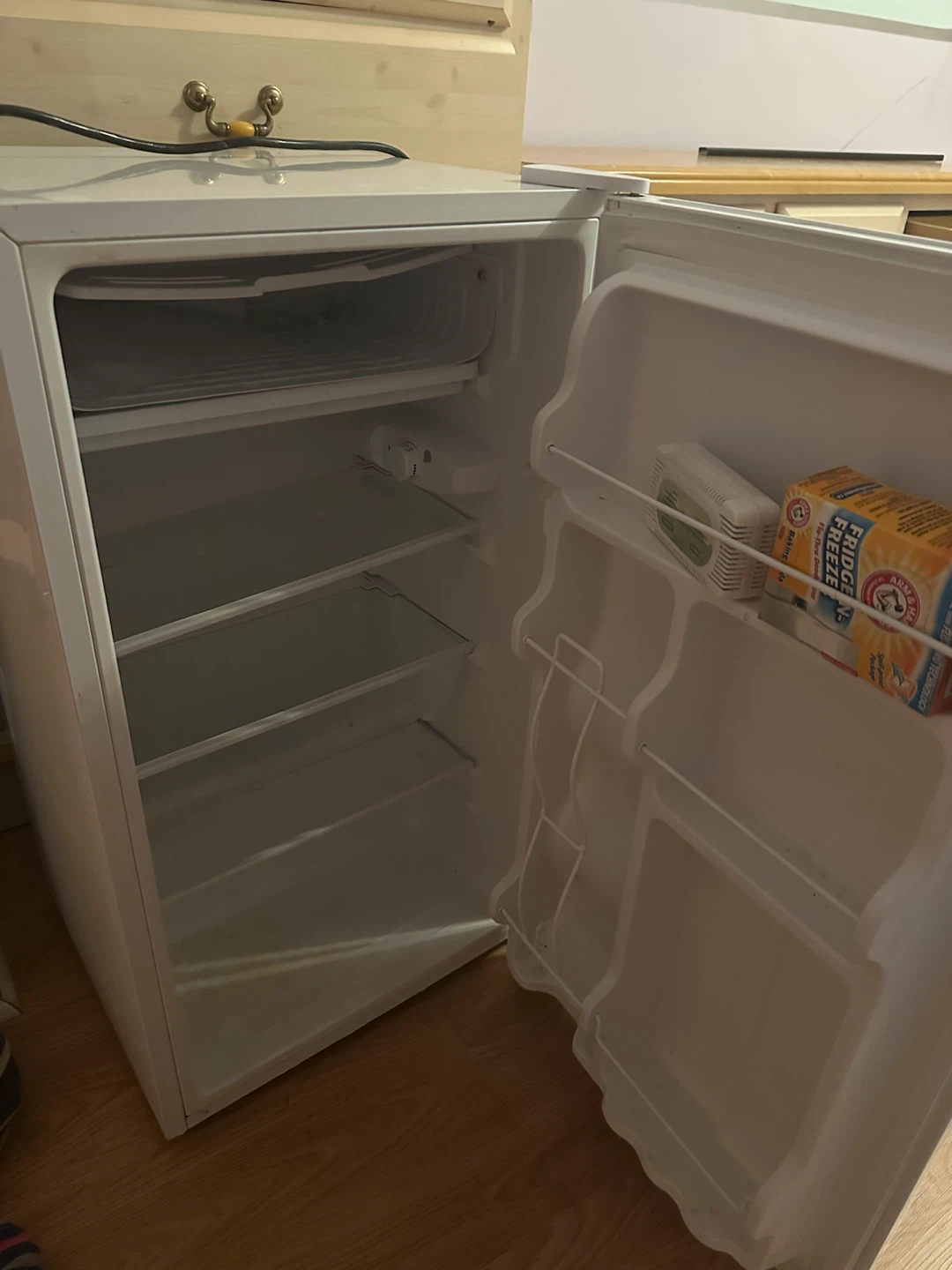 Master Chef Compact Refrigerator - photo 2