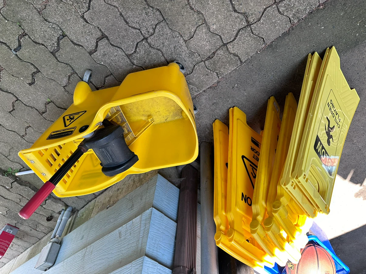 Rubbermaid Mop Bucket and Caution Sign Set