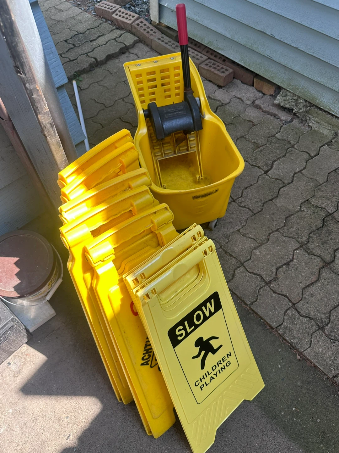 Rubbermaid Mop Bucket and Caution Sign Set - photo 3