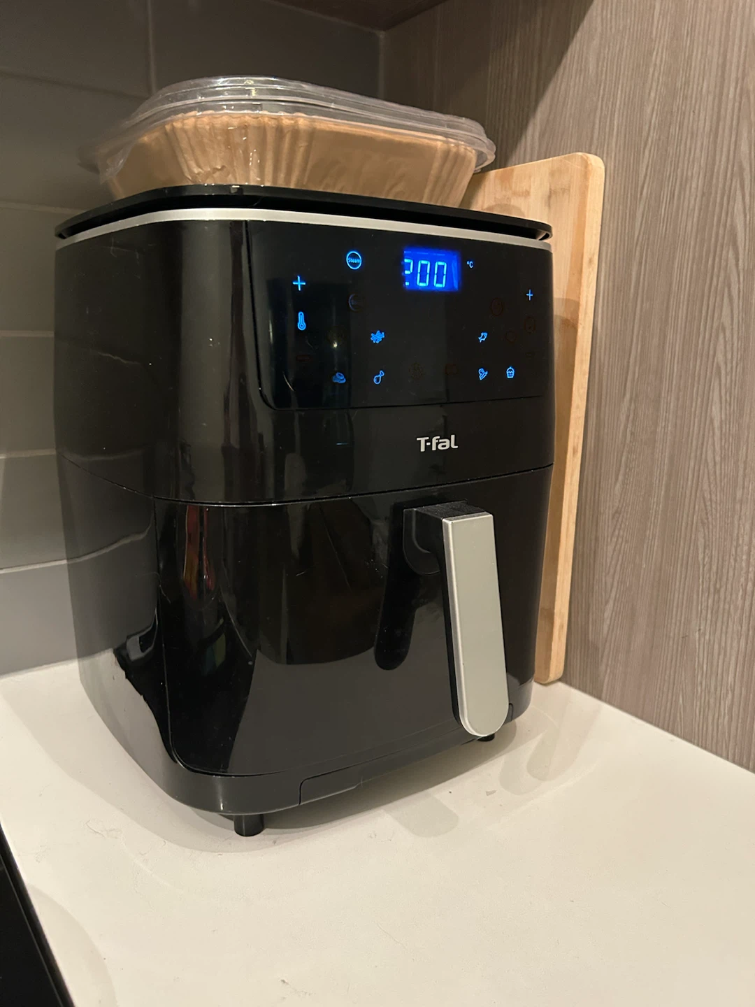 T-fal Air Fryer with Disposable Liners