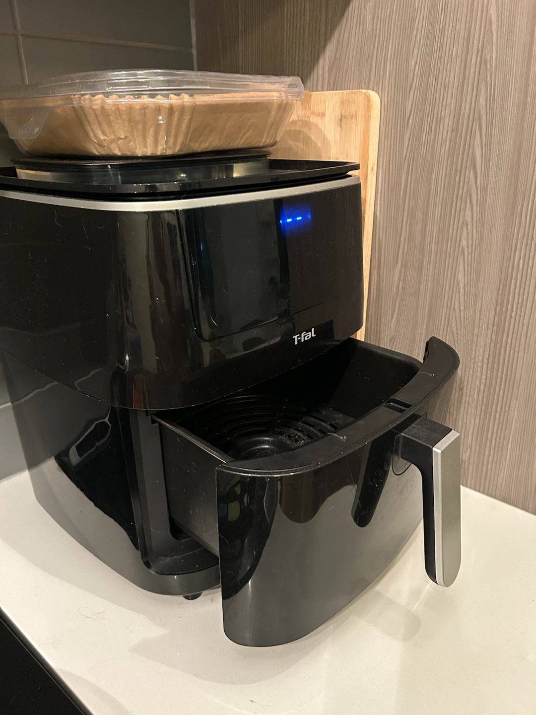 T-fal Air Fryer with Disposable Liners - photo 3