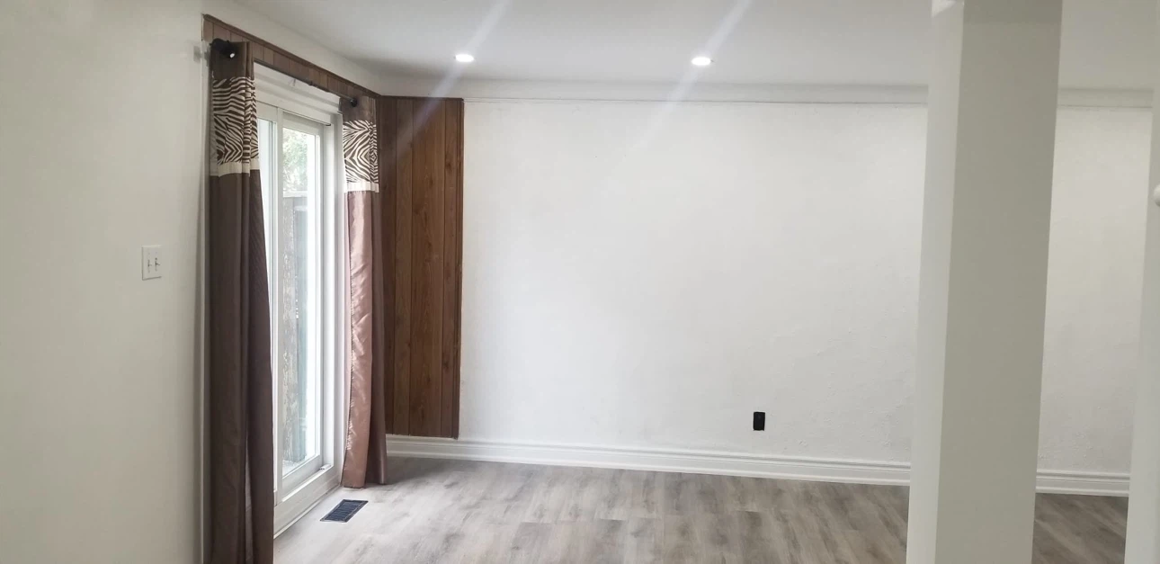 Walkout Basement apartment - photo 2
