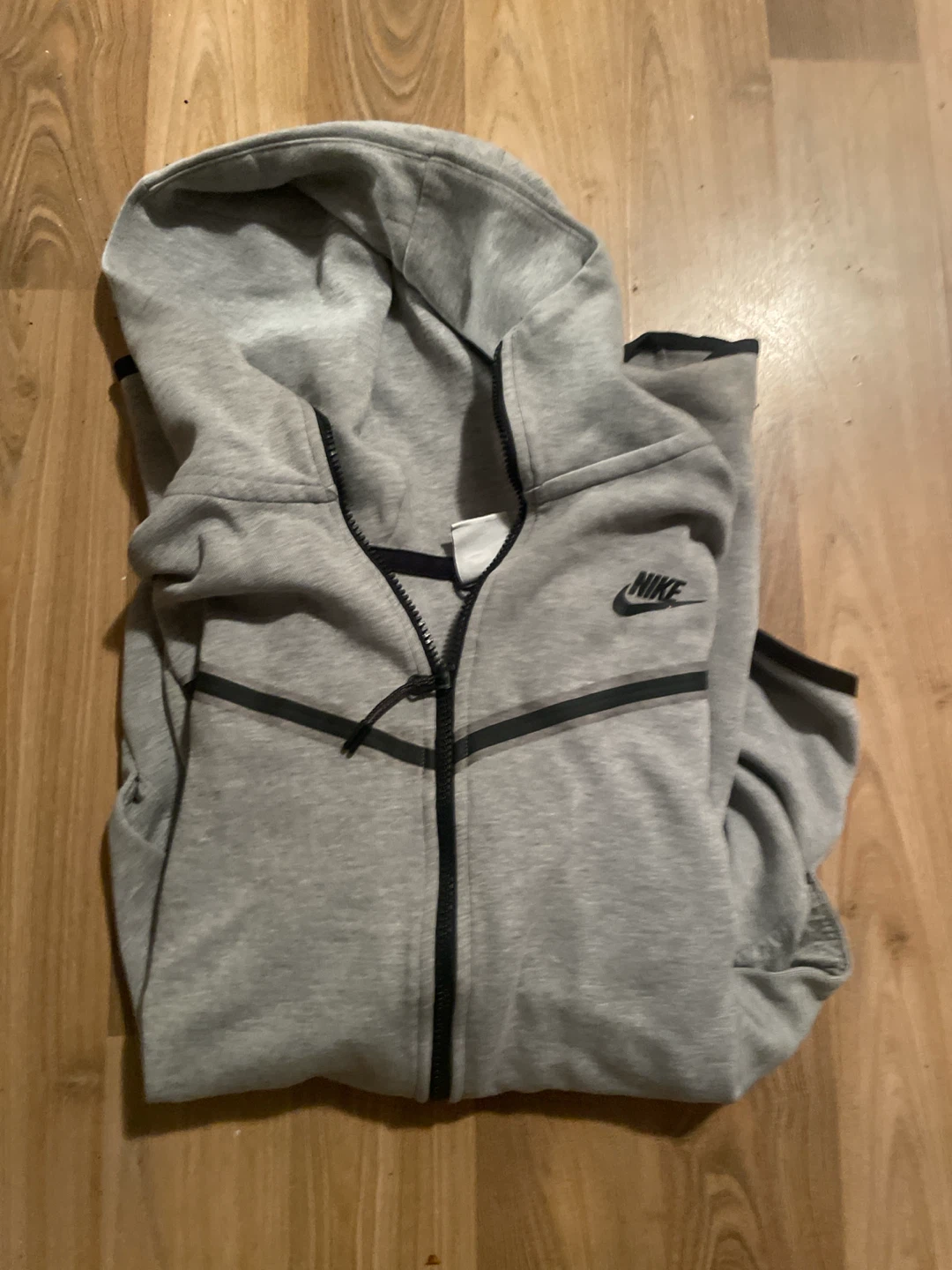 Nike Tech Fleece Full-Zip Hoodie - Grey