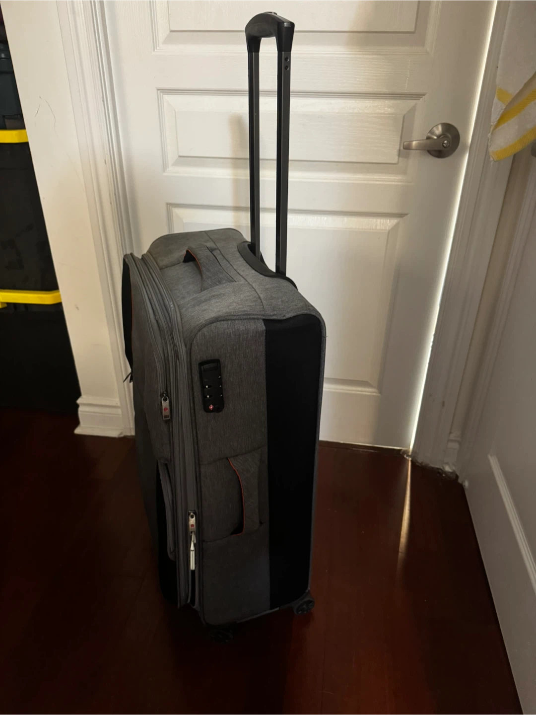 Wagon R Grey Spinner Luggage - photo 2