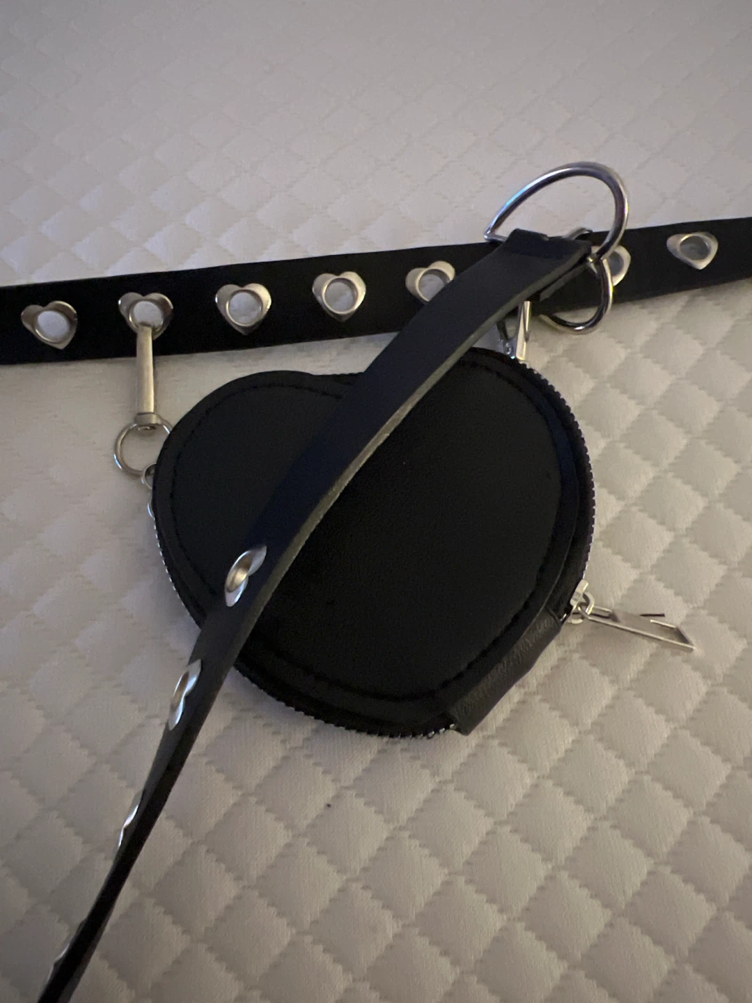 Black Heart-Eyelet Belt with Detachable Heart Pouch - photo 2