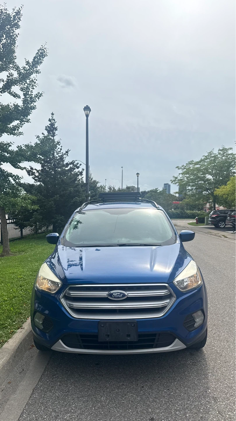 2017 Ford Escape SE AWD - (Only 148kms) - photo 2