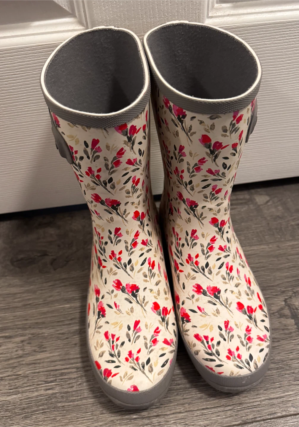 Elements Floral Rain Boots Size 6. Only worn a couple times