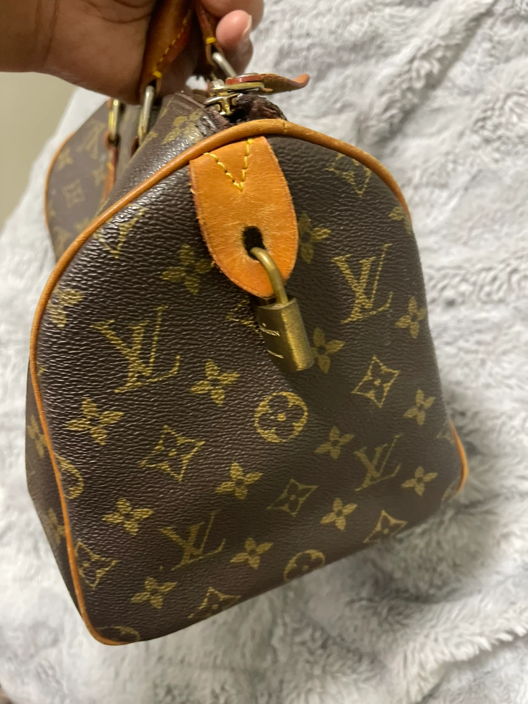 Louis Vuitton Speedy Monogram Handbag - photo 2