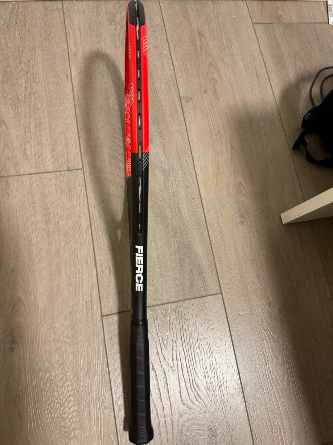 Wilson Fierce 103 Tennis Racket - photo 2