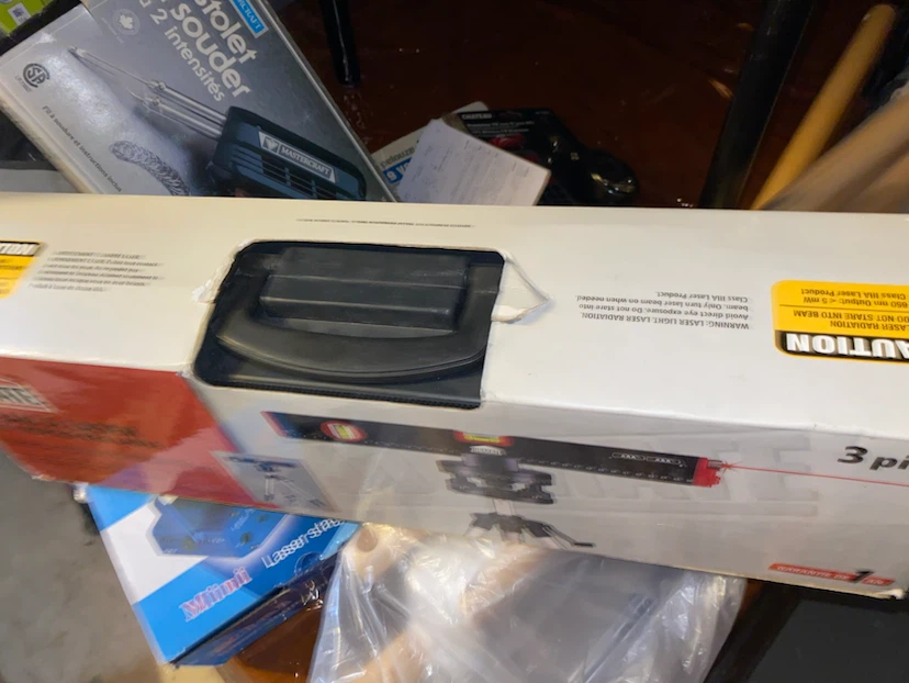 Jobmate Laser Level with Adjustable Tripod in box - photo 2