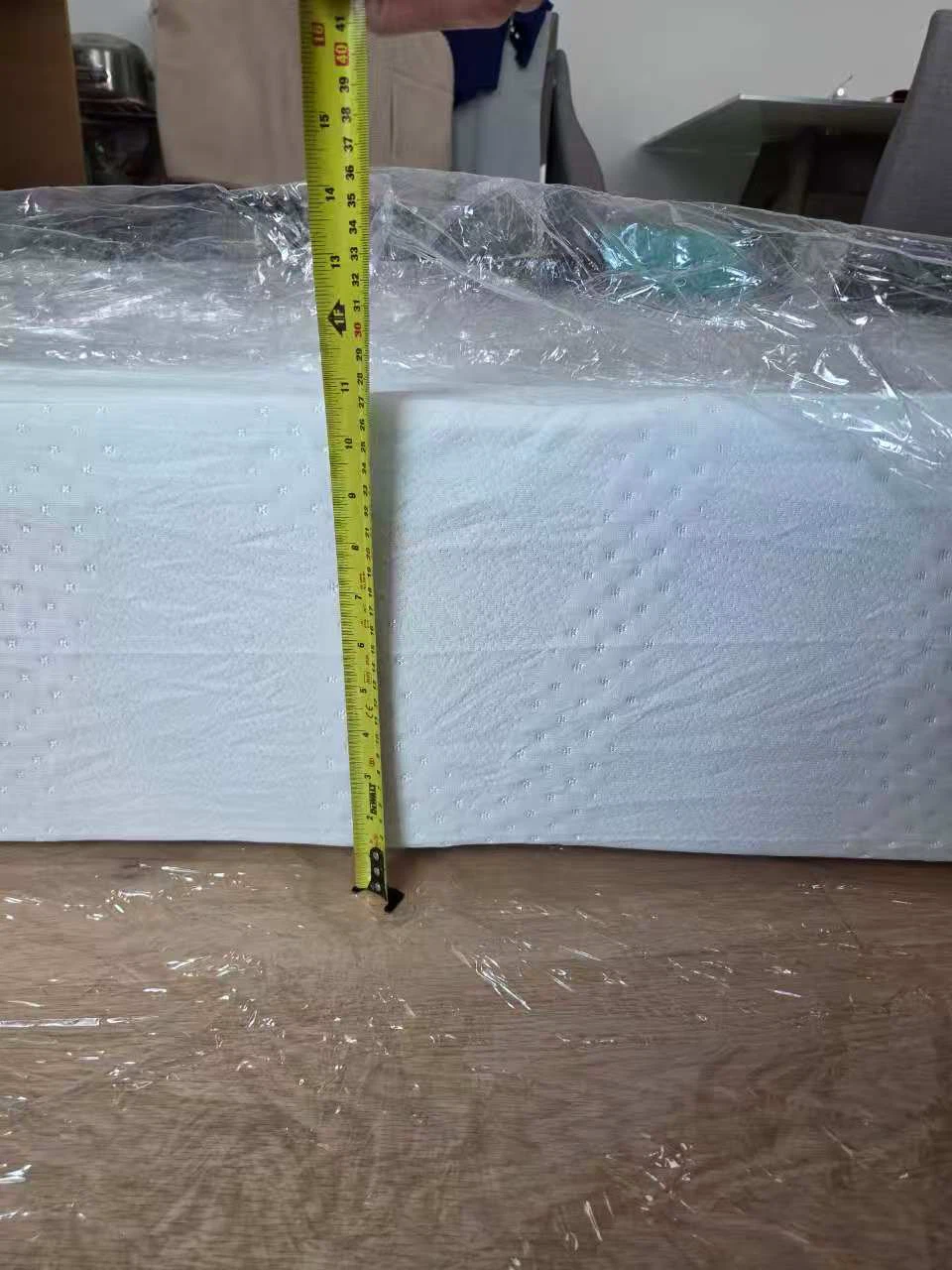 Novilla Queen Size 12 inch Gel Memory Foam Mattress - photo 2