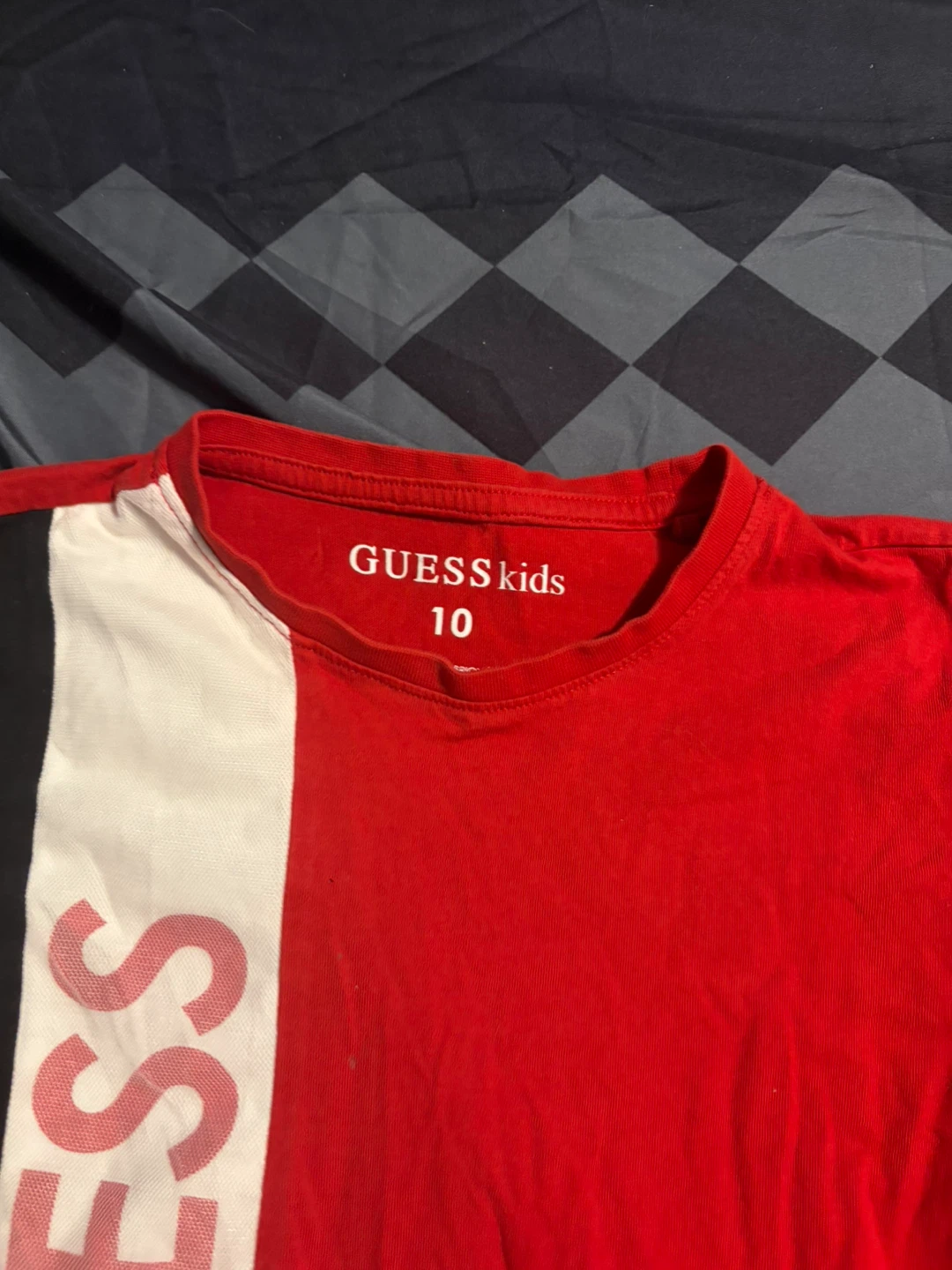 GUESS Kids T-shirt Size 10 - photo 2
