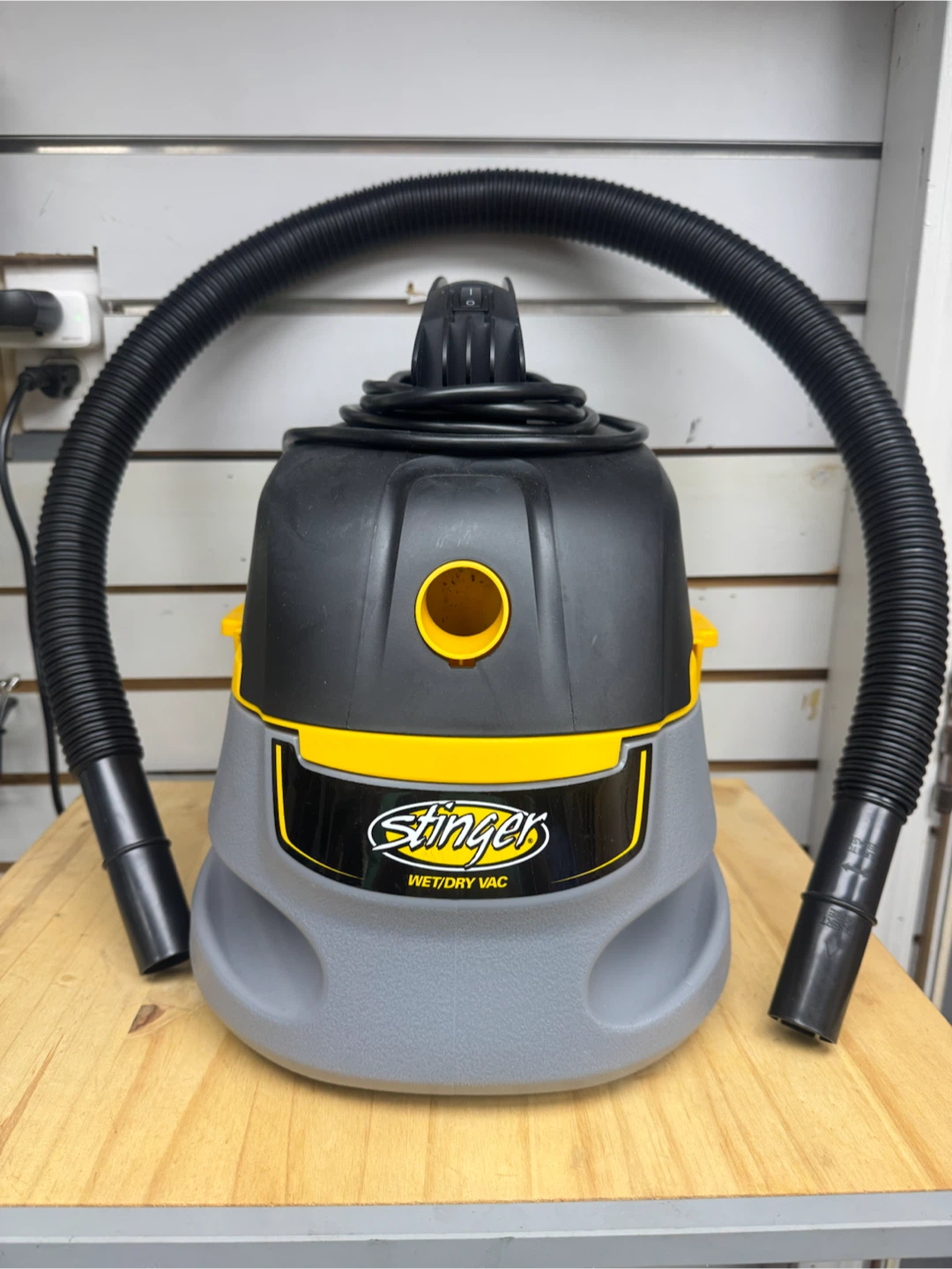 Stinger Wet/Dry Vac Model HD20250