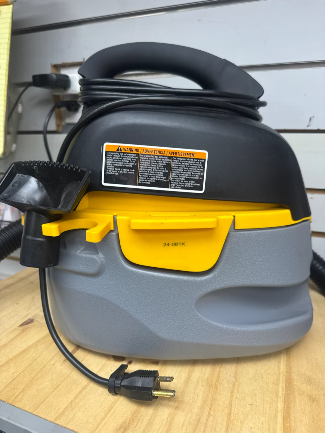 Stinger Wet/Dry Vac Model HD20250 - photo 4