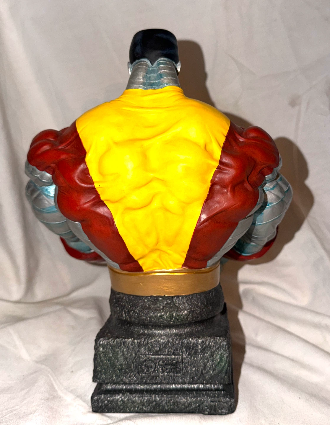 Marvel X-Men Colossus Dynamic Forces Mini Bust - photo 4
