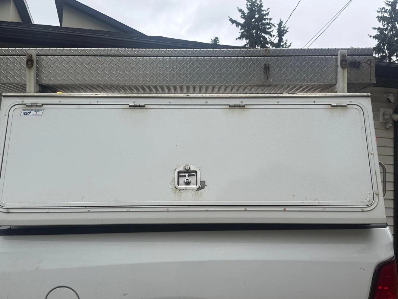 truck canopy (truck job box) - photo 4
