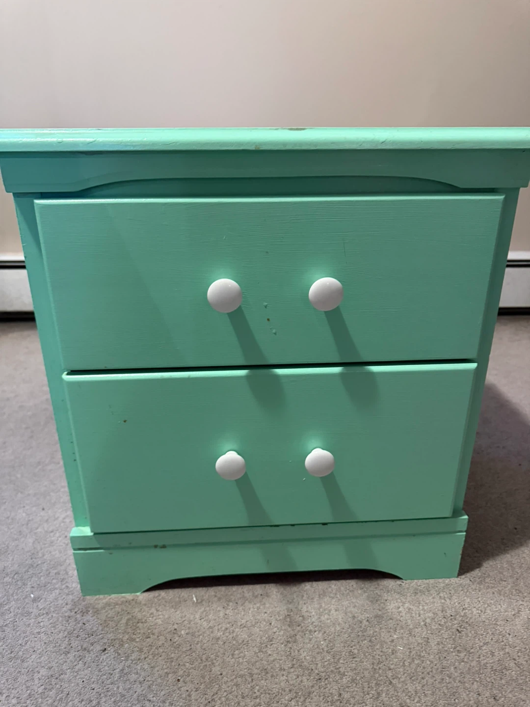 Green side dresser