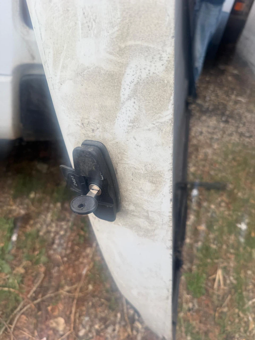 truck canopy (tuck back cover)