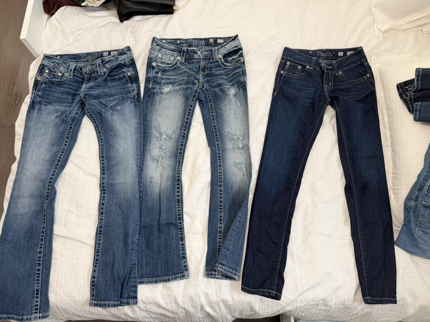 Miss Me Jeans Size 26 - $70 each - Y2K Bling - photo 5